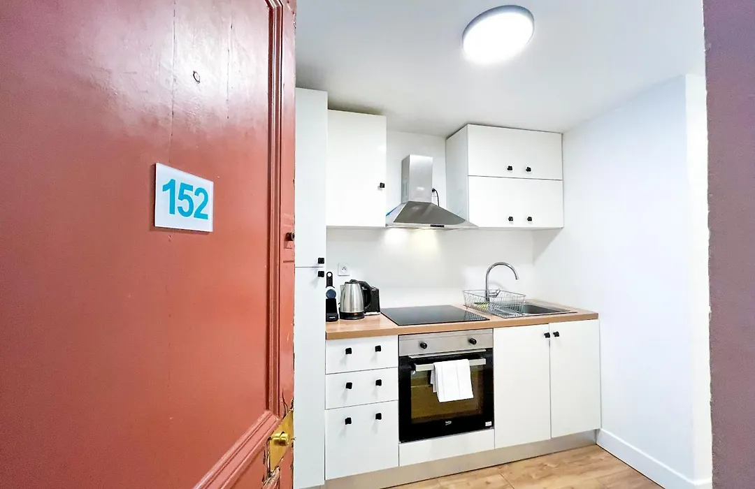 152 - Urban Cosy Flat In Paris-1